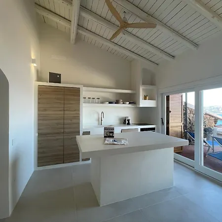 Lägenhet Strepitoso 4 Da Letto E Terrazza Vista Mare Capo Coda Cavallo